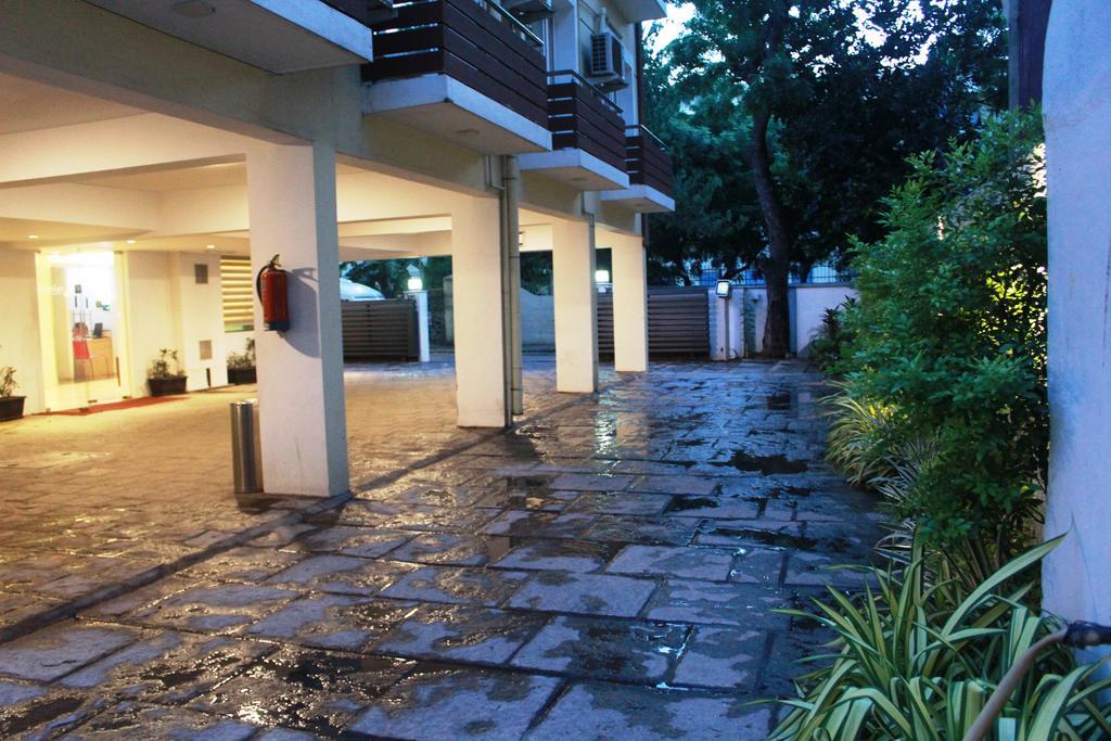 Pebbles Apartman Csennai Kültér fotó