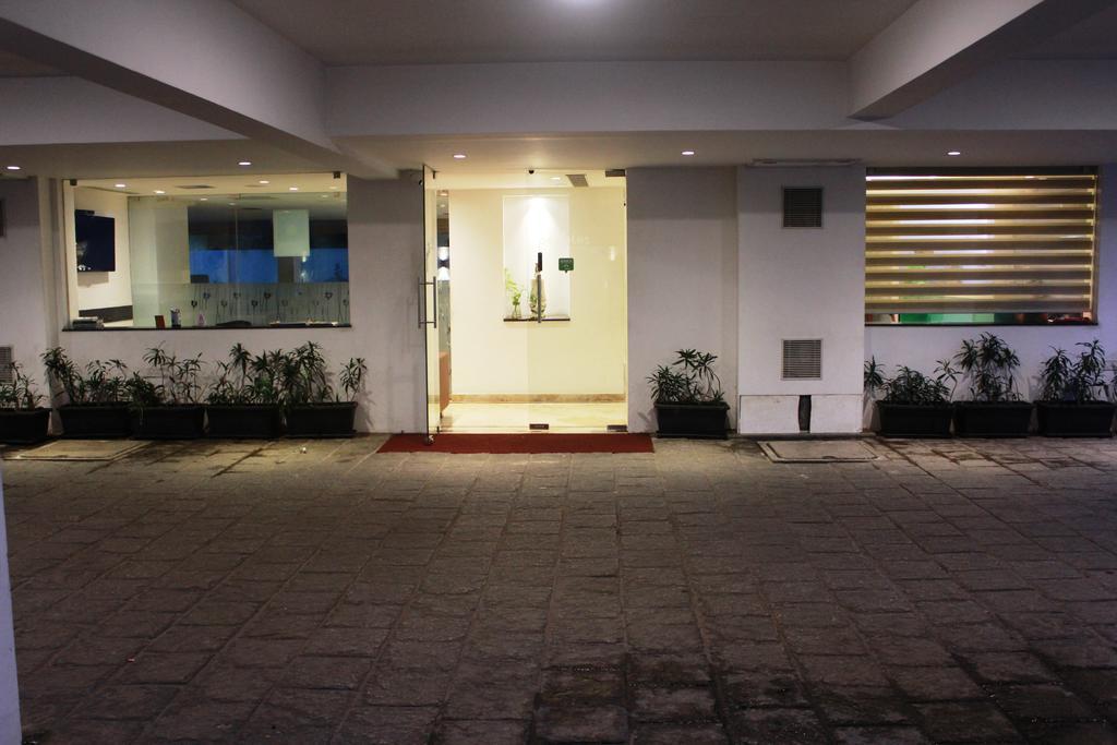 Pebbles Apartman Csennai Kültér fotó